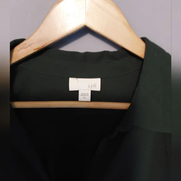 J. Jill Deep Green Button Down Shirt - Picture 2 of 4